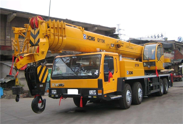 桑珠孜区吊车出租选择重点