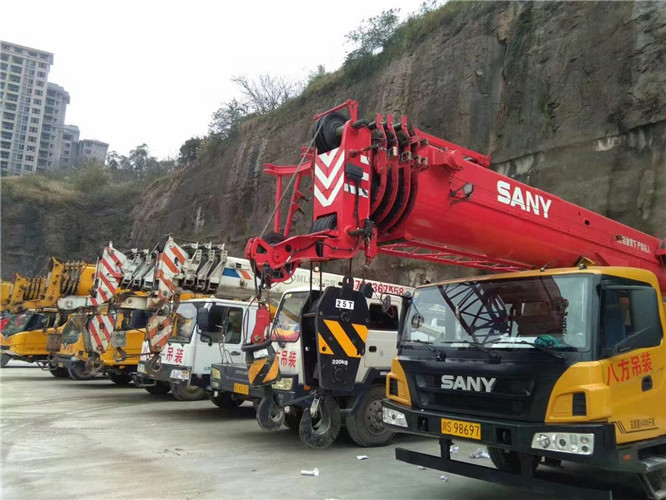 桑珠孜区吊车出租按什么计费？台班费、单次费、里程费怎么算？