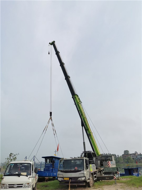 桑珠孜区桥梁建设吊装案例